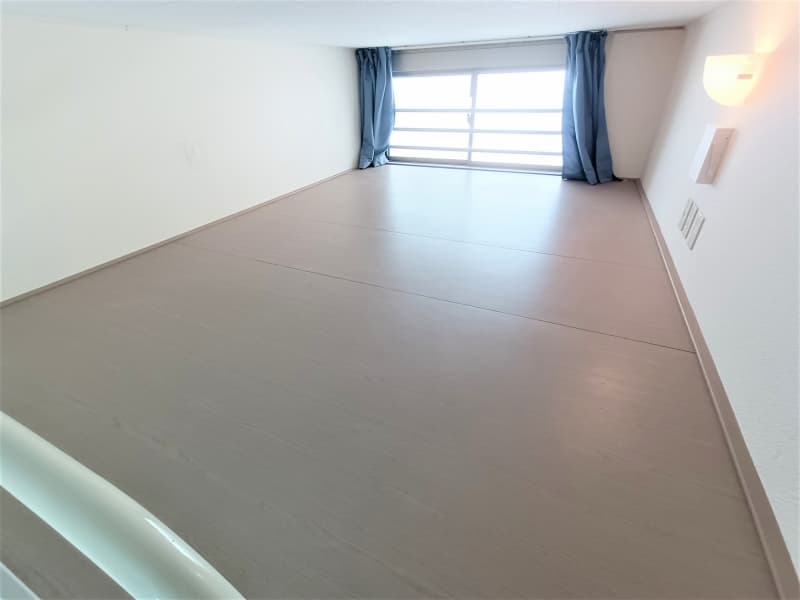 Room image 12