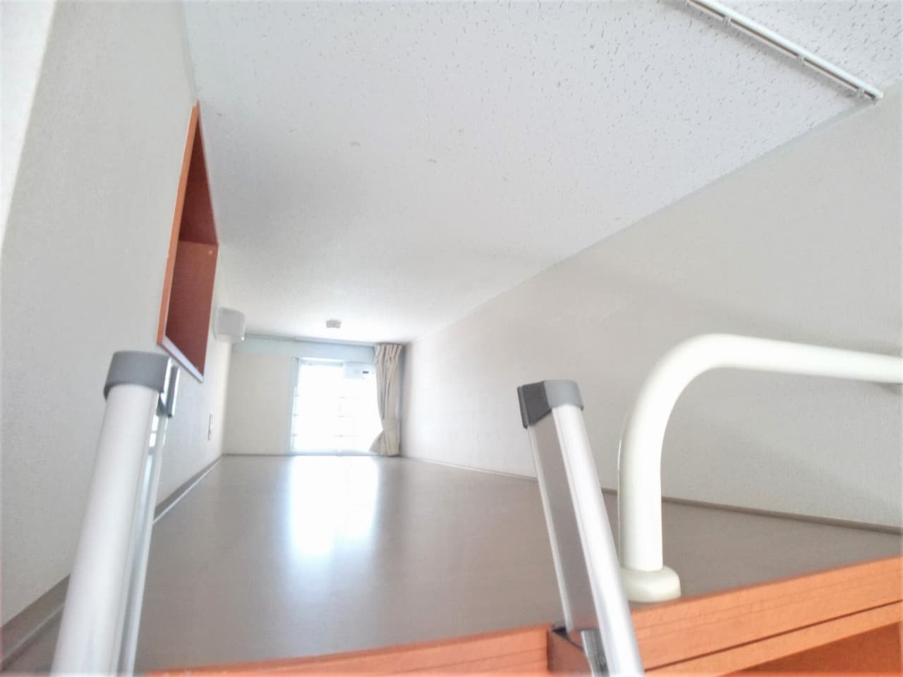 Room image 15