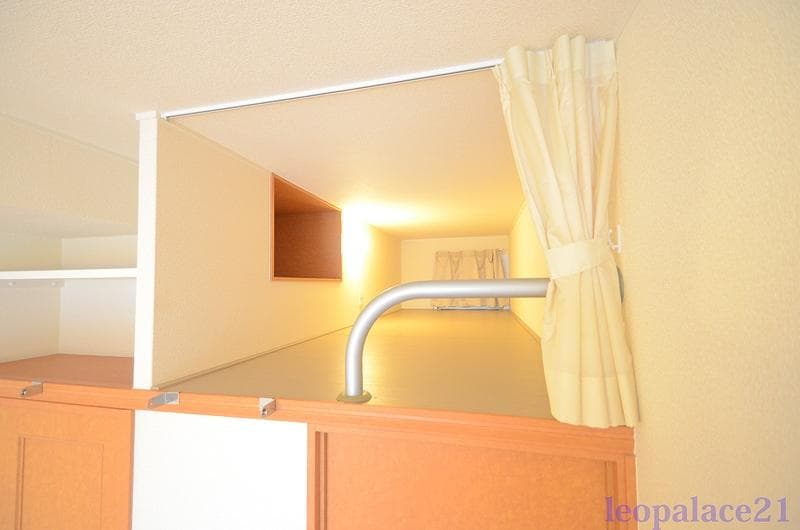 Room image 13