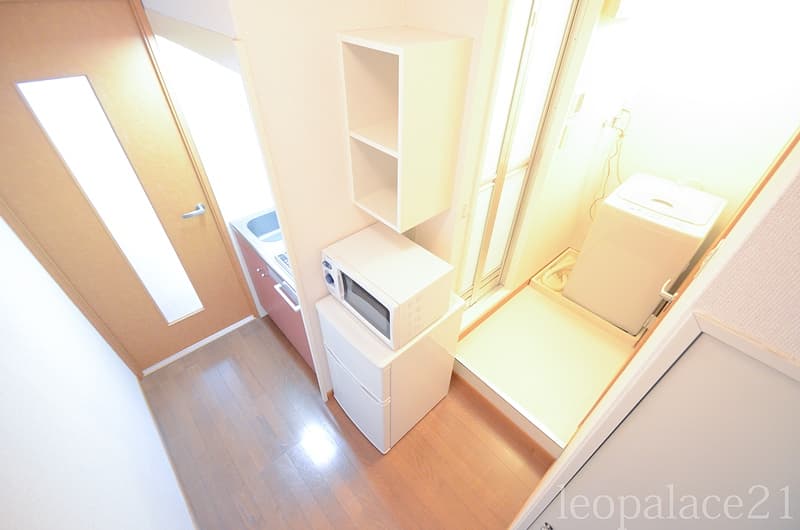 Room image 11