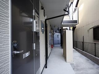 Room image 16