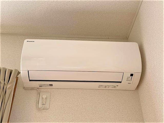 Room image 13