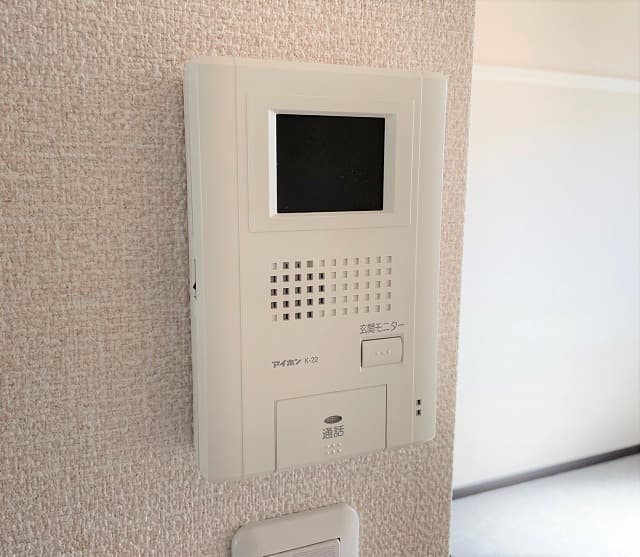 Room image 10