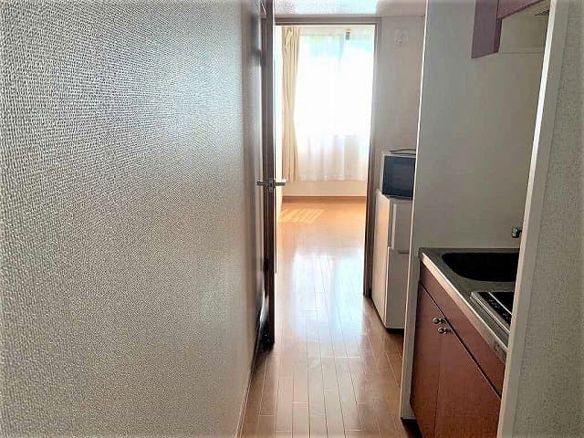 Room image 10