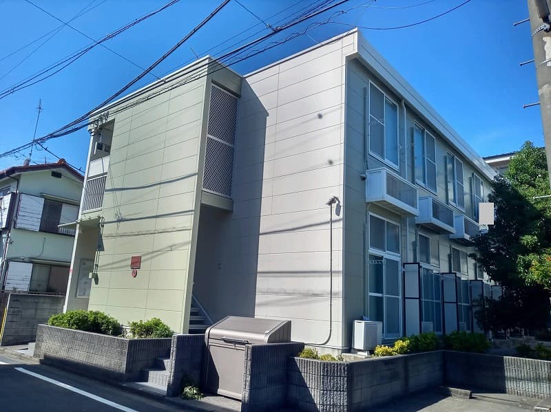 Main exterior of leopalace Mukohara