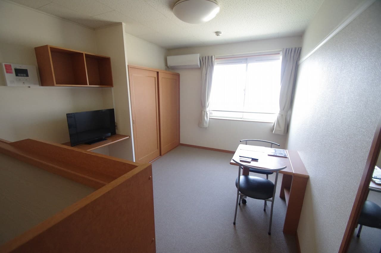 Room image 11