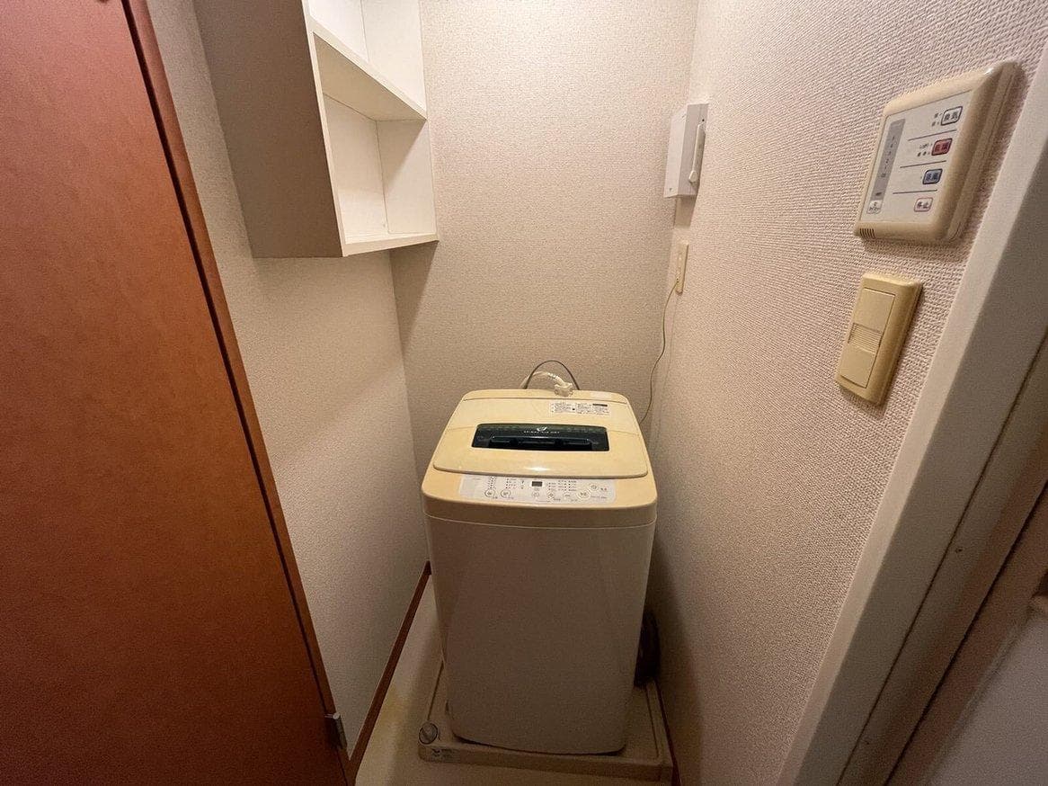 Room image 13