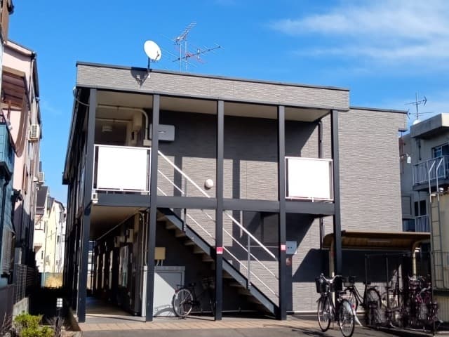 Main Image