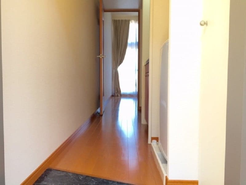Room image 10