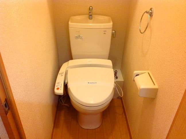 Room image 8
