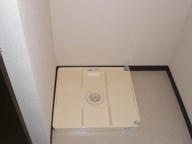 Room image 15