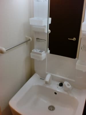 Room image 8