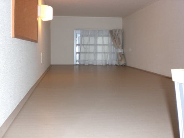 Room image 13