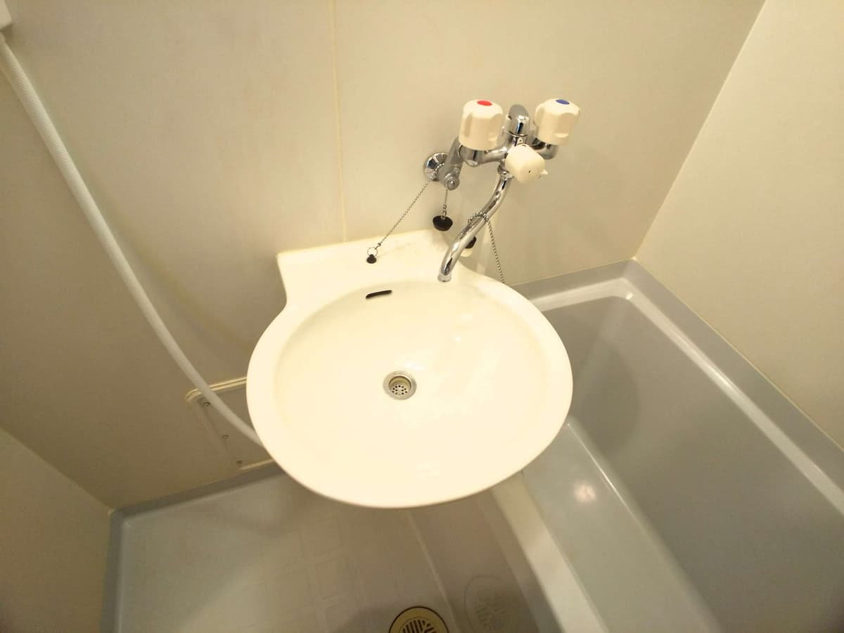 Room image 11
