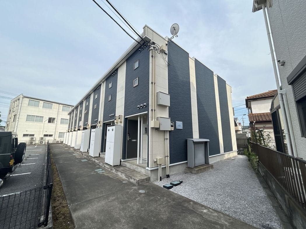 Main exterior of LEONEXT Elucera Heights