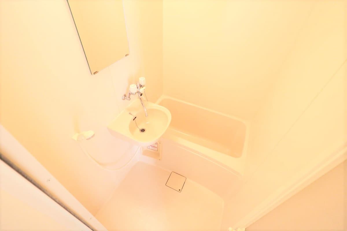 Room image 13