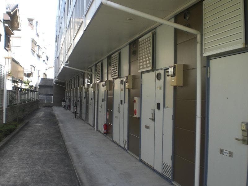 Room image 15