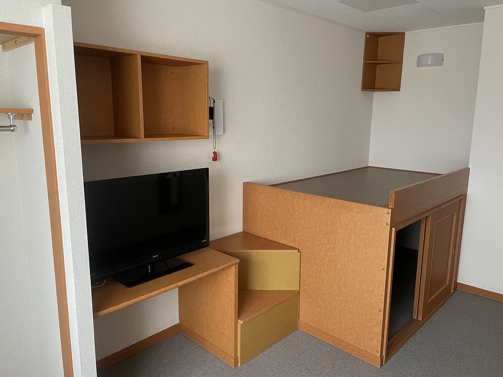 Room image 16