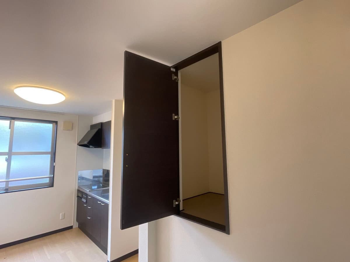Room image 10