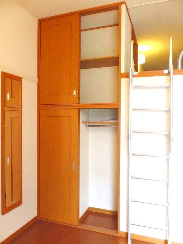 Room image 8