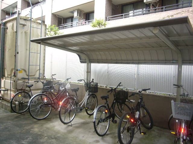 Room image 15