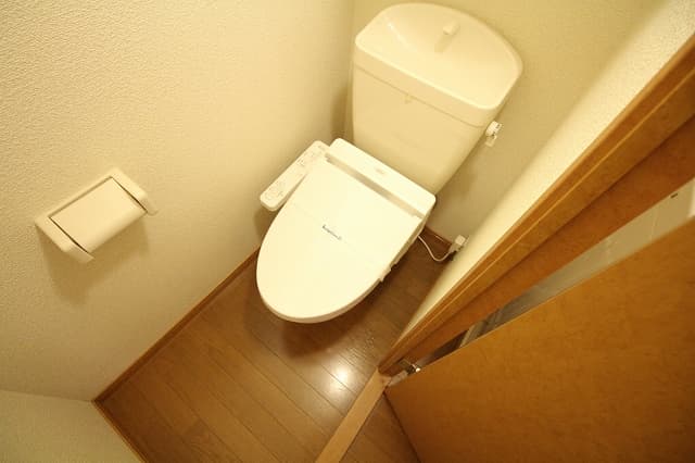 Room image 16