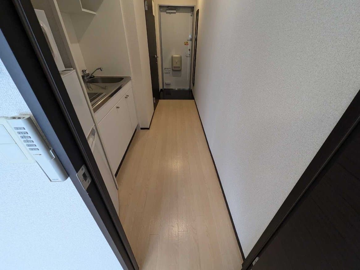 Room image 11
