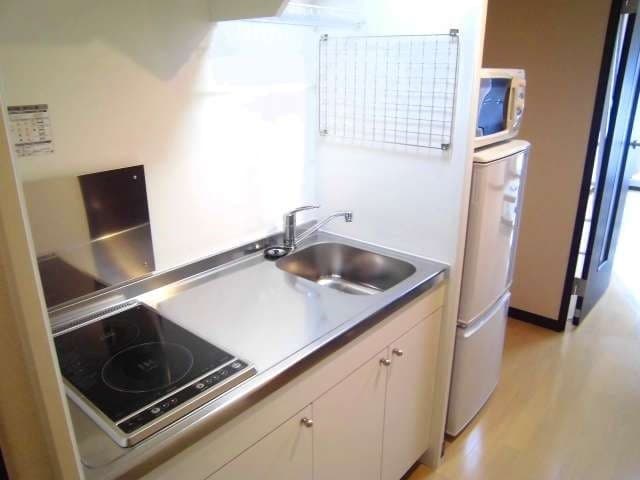 Room image 8