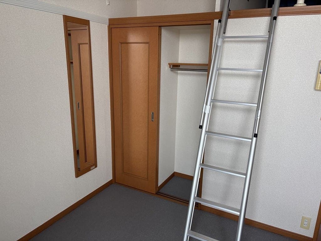 Room image 9