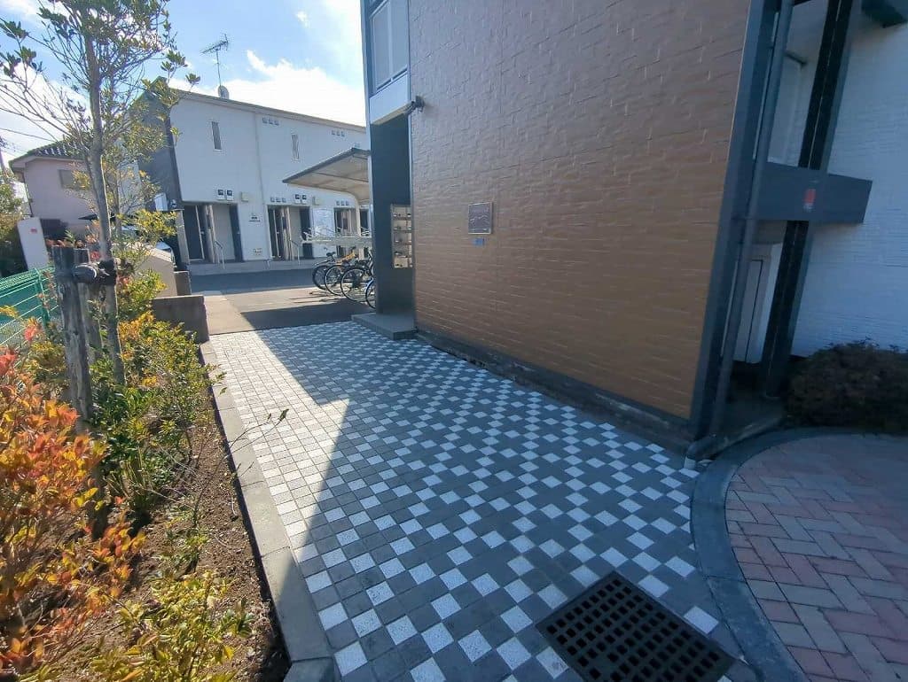 Room image 9