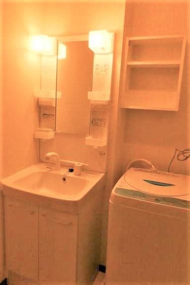 Room image 12