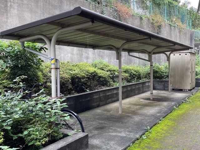 Room image 16