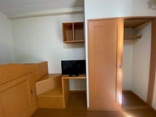 Room image 12
