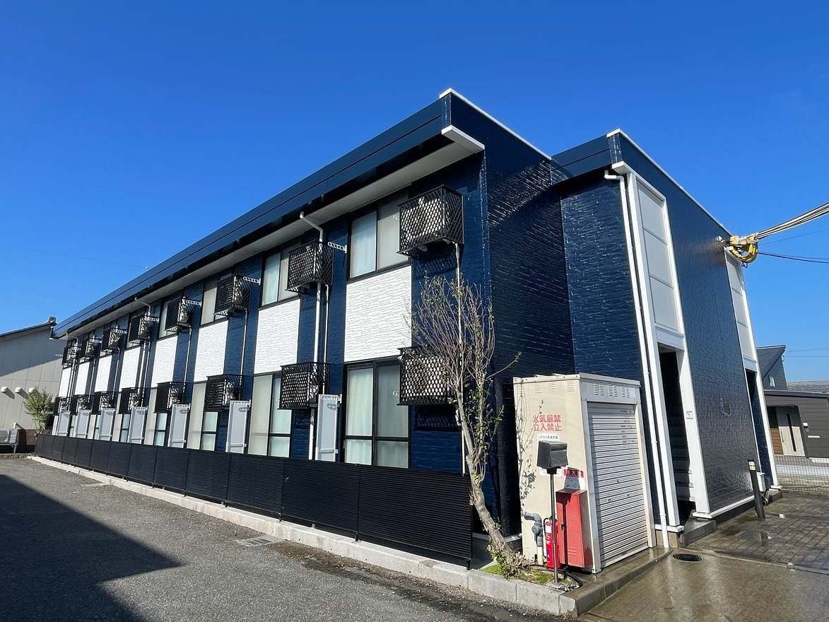 Main exterior of leopalace K2