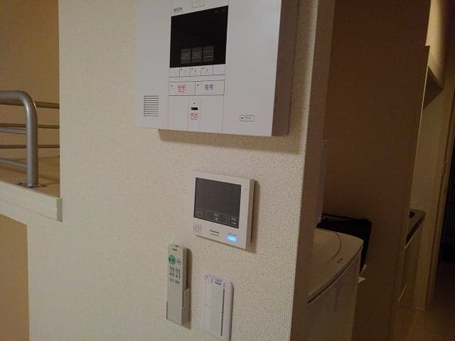 Room image 8