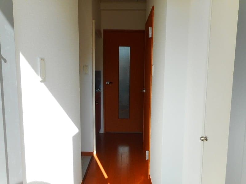Room image 12