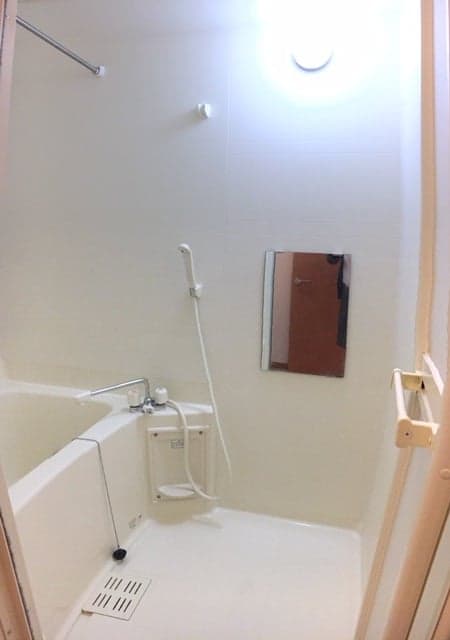 Room image 10