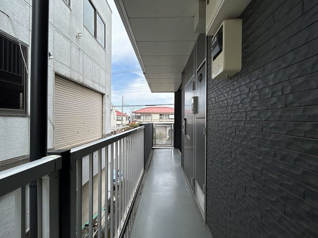Room image 8