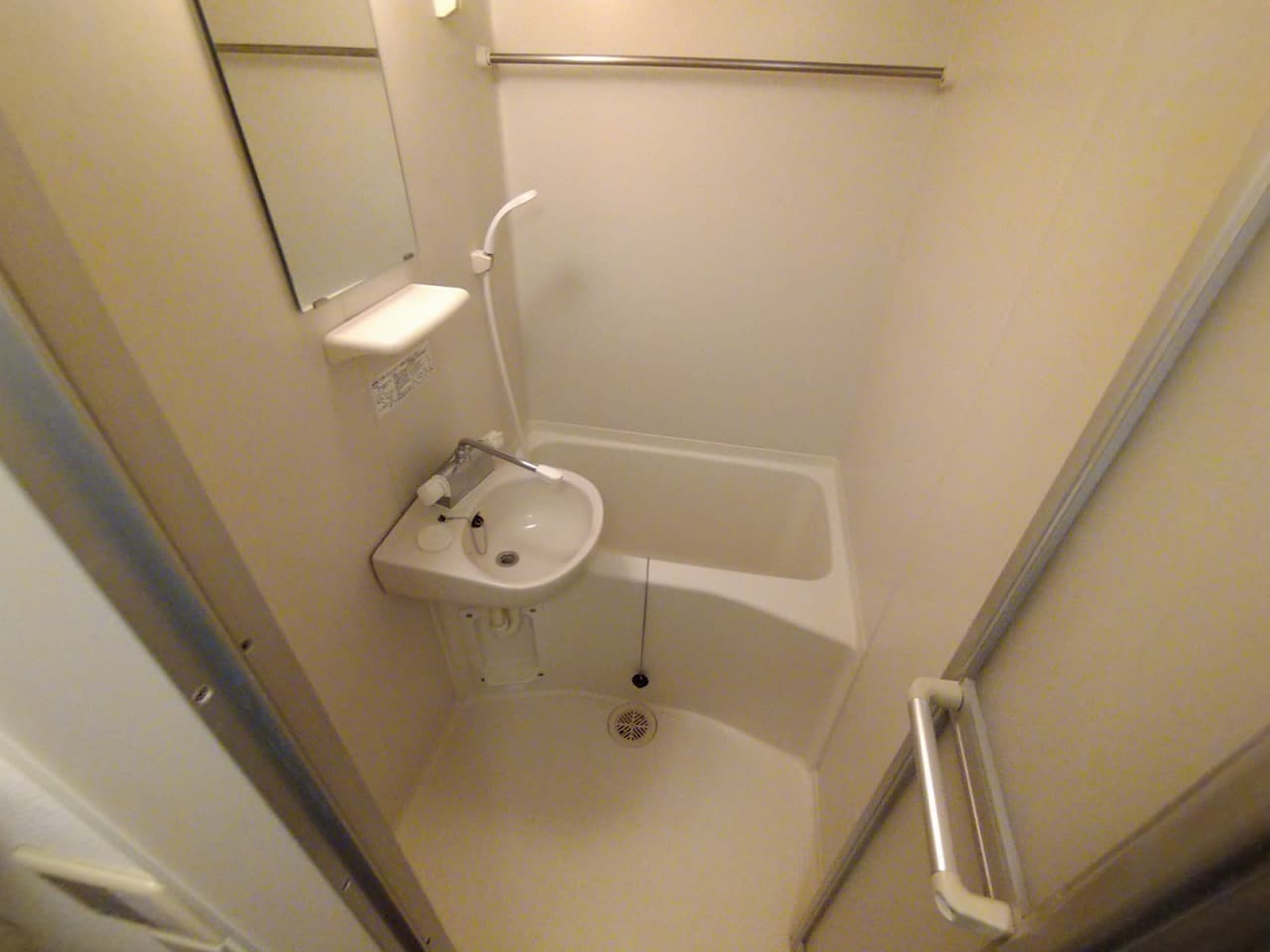 Room image 8