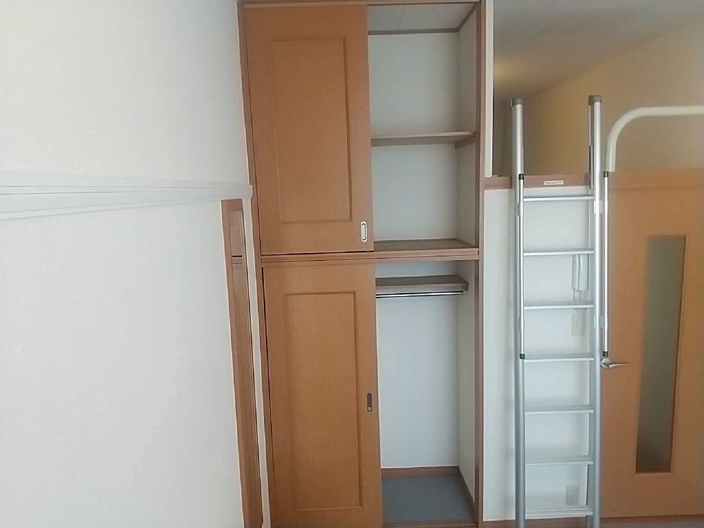 Room image 9