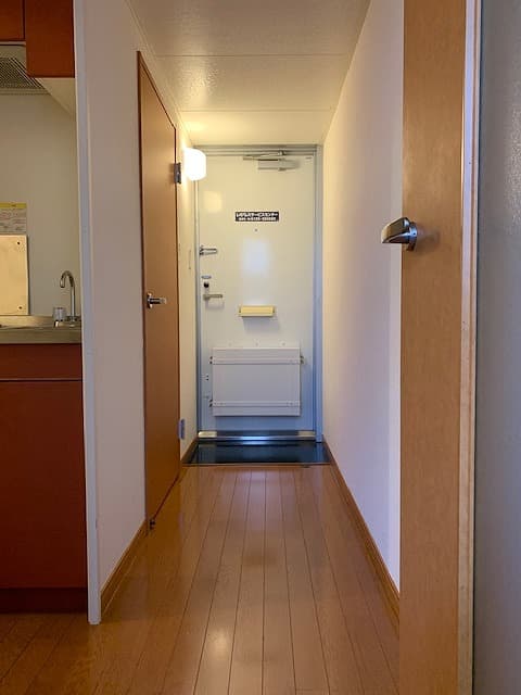 Room image 8