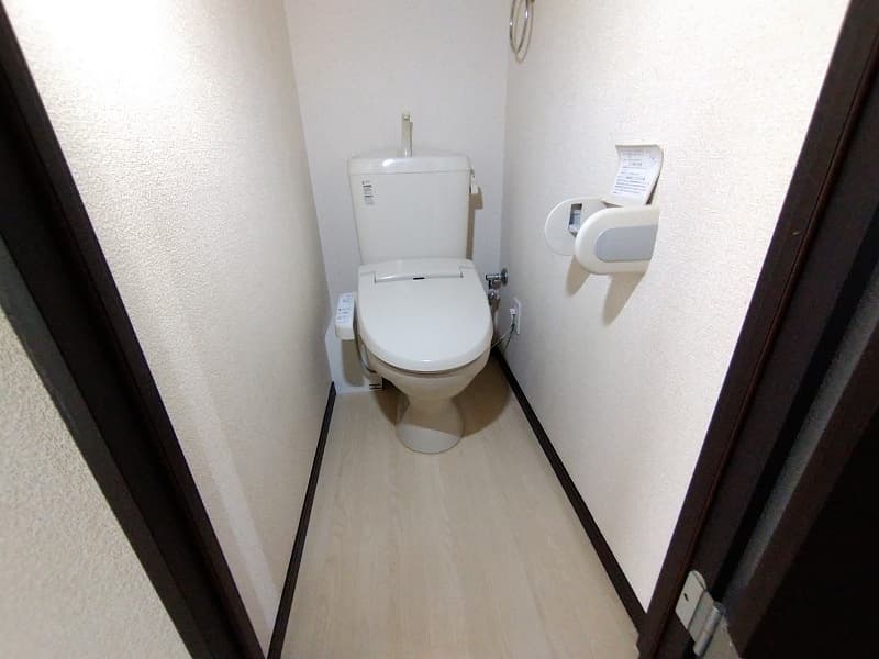Room image 9
