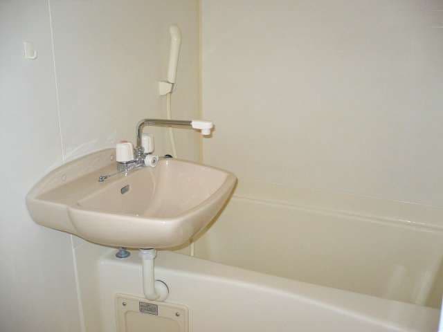Room image 9