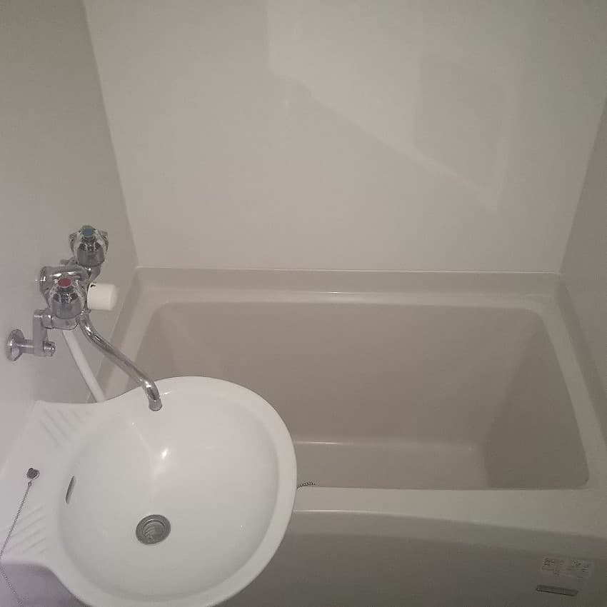 Room image 12