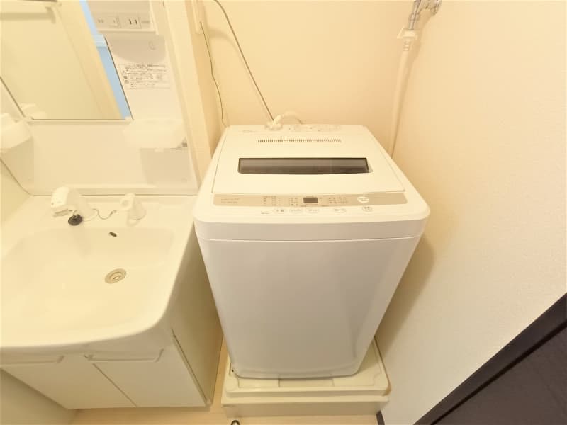 Room image 12