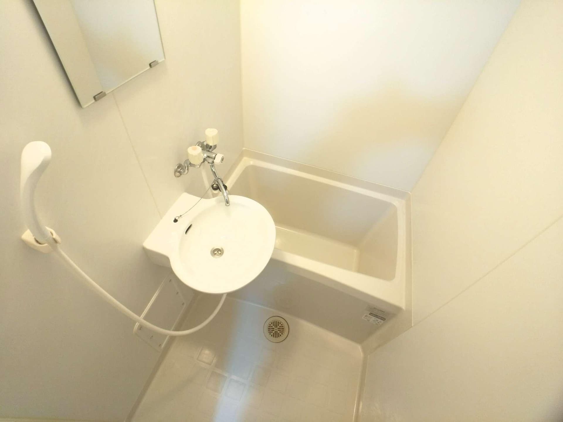 Room image 9