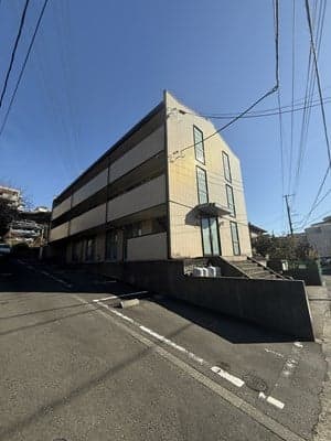Main exterior of leopalace Asao