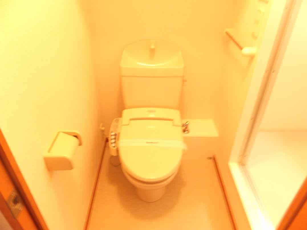 Room image 11