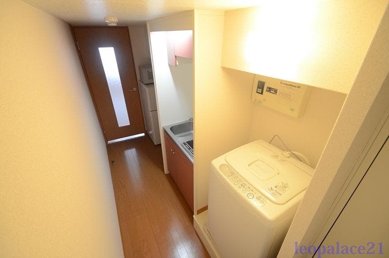 Room image 9