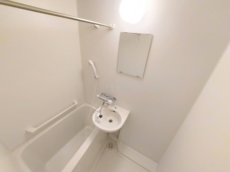 Room image 11